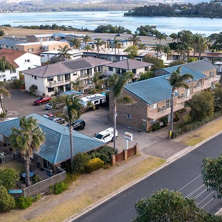 Beachfront Apartments メリンブラ エクステリア 写真