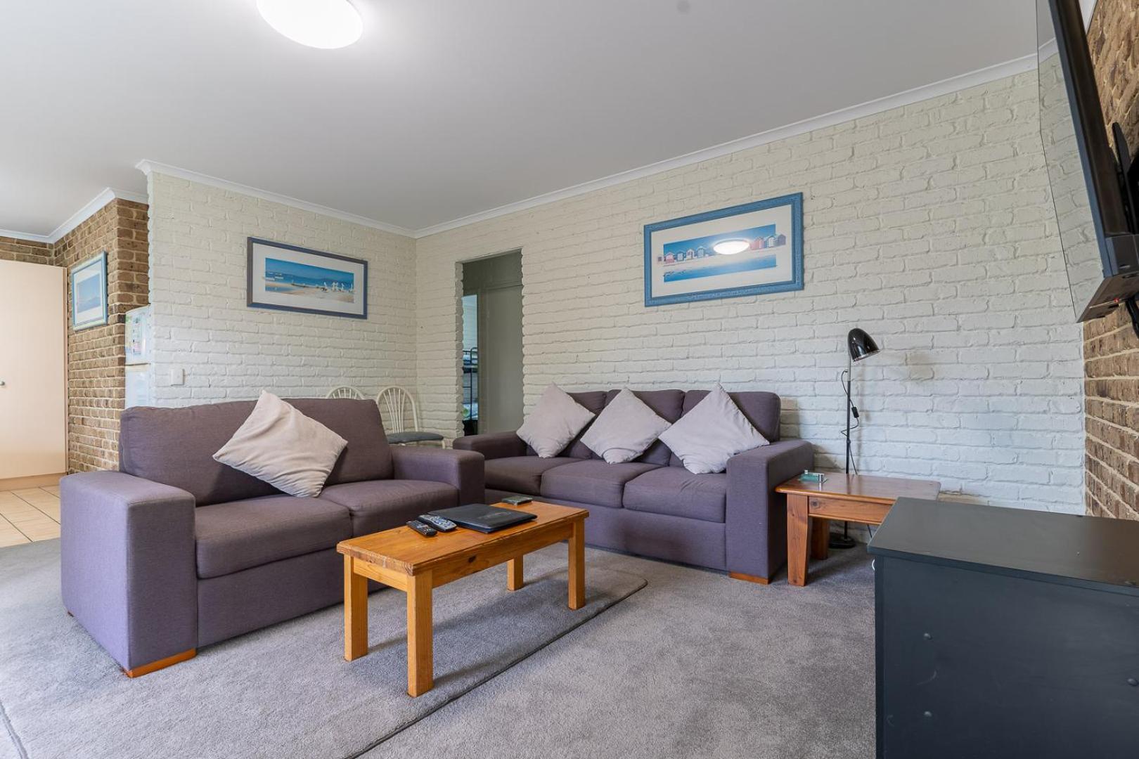 Beachfront Apartments メリンブラ エクステリア 写真