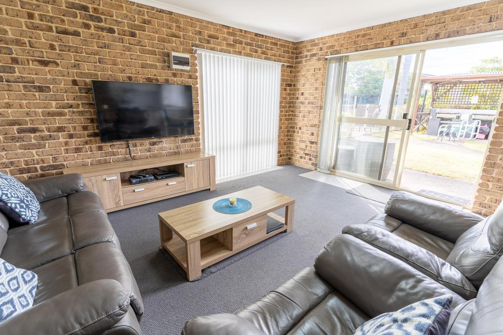 Beachfront Apartments メリンブラ エクステリア 写真